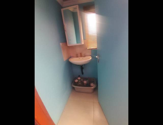 3 BEDROOM HOUSE FOR SALE IN PROTEA GLEN